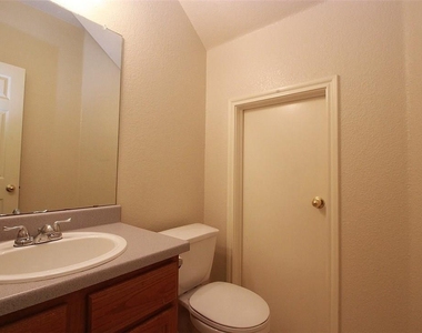 7310 Dan Jean Dr - Photo Thumbnail 8