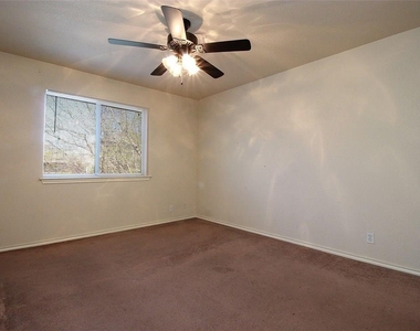 7310 Dan Jean Dr - Photo Thumbnail 11