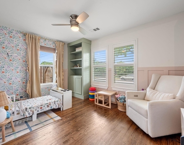 1214 Stobaugh St - Photo Thumbnail 7