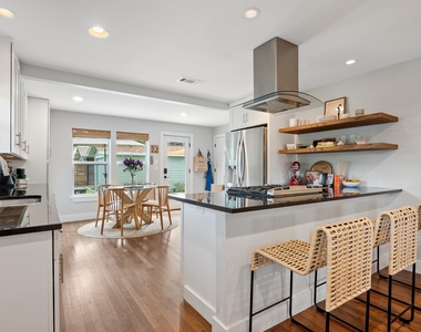 1214 Stobaugh St - Photo Thumbnail 8