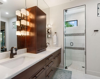 1102 W Monroe St - Photo Thumbnail 25