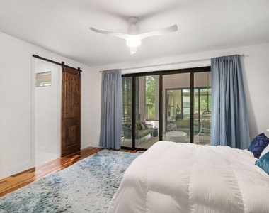 1102 W Monroe St - Photo Thumbnail 24