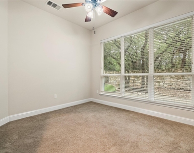 11704 Quintana Cv - Photo Thumbnail 13