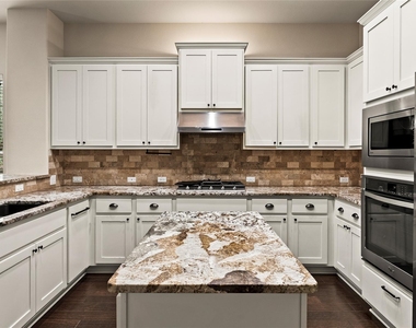 11704 Quintana Cv - Photo Thumbnail 16