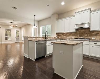 11704 Quintana Cv - Photo Thumbnail 14