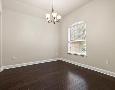 11704 Quintana Cv - Photo Thumbnail 11