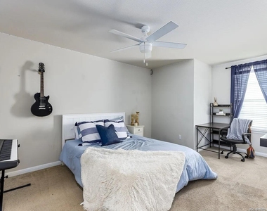 241 Silver Maple Dr - Photo Thumbnail 12