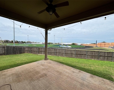 241 Silver Maple Dr - Photo Thumbnail 15