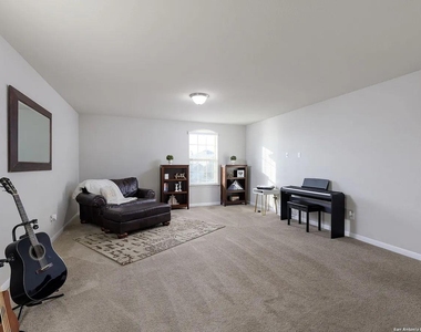 241 Silver Maple Dr - Photo Thumbnail 11