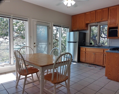 525 Northwood Hills Dr - Photo Thumbnail 3