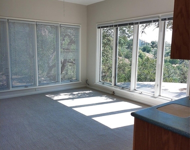 525 Northwood Hills Dr - Photo Thumbnail 19