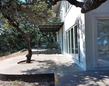 525 Northwood Hills Dr - Photo Thumbnail 33