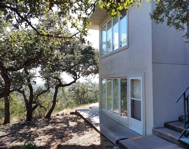 525 Northwood Hills Dr - Photo Thumbnail 1