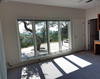 525 Northwood Hills Dr - Photo Thumbnail 28