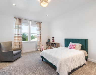 716 Crestone Stream Dr - Photo Thumbnail 25