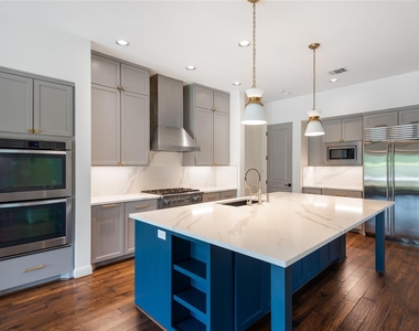 716 Crestone Stream Dr - Photo Thumbnail 15