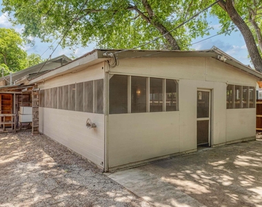 2318 Willow St - Photo Thumbnail 13
