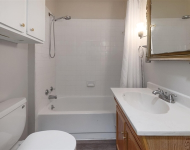 2318 Willow St - Photo Thumbnail 11