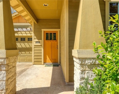 2125 Amur Dr - Photo Thumbnail 2