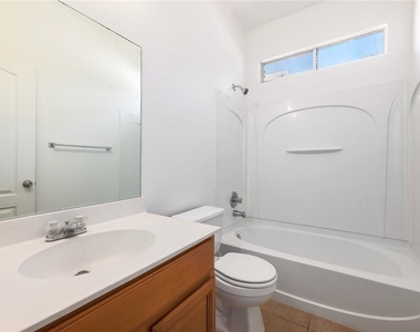 2125 Amur Dr - Photo Thumbnail 20