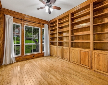 5506 Merrywing Cir - Photo Thumbnail 22