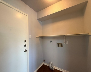 14704 Noya Dr - Photo Thumbnail 9