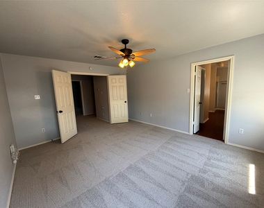 14704 Noya Dr - Photo Thumbnail 13