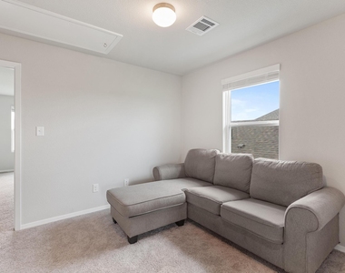 242 Barley Ln - Photo Thumbnail 15