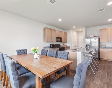 242 Barley Ln - Photo Thumbnail 14