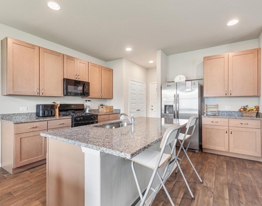 242 Barley Ln - Photo Thumbnail 9
