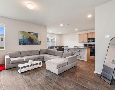 242 Barley Ln - Photo Thumbnail 6