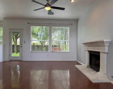 13405 Tossa Ln - Photo Thumbnail 2