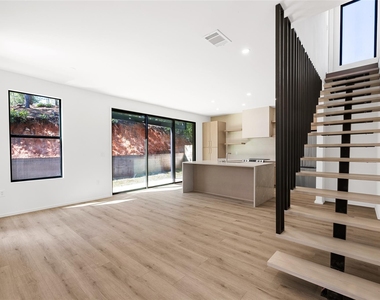 103 Kaena Ln - Photo Thumbnail 8
