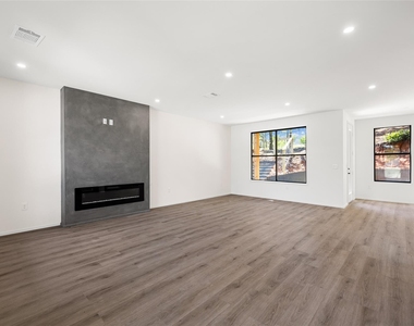 103 Kaena Ln - Photo Thumbnail 2
