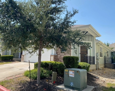 7205 Tybalt St - Photo Thumbnail 1
