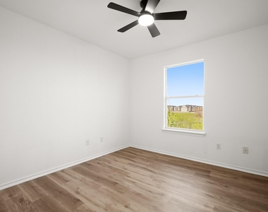 13220 Constellation Dr - Photo Thumbnail 6