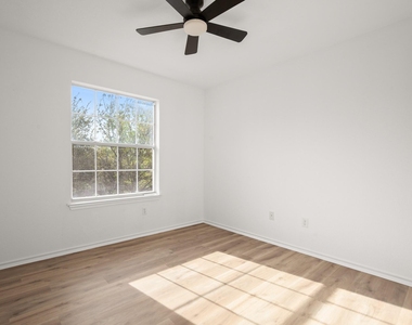 13220 Constellation Dr - Photo Thumbnail 22