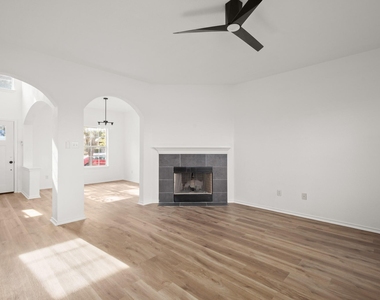 13220 Constellation Dr - Photo Thumbnail 10