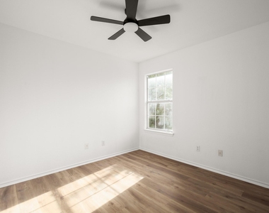 13220 Constellation Dr - Photo Thumbnail 24