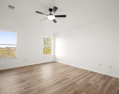 13220 Constellation Dr - Photo Thumbnail 21