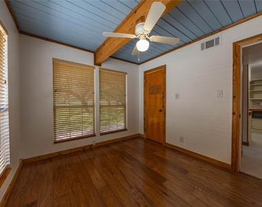 22 Stonehouse Cir - Photo Thumbnail 12