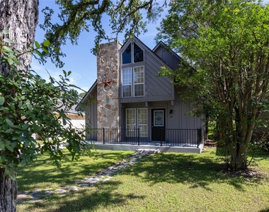 22 Stonehouse Cir - Photo Thumbnail 3
