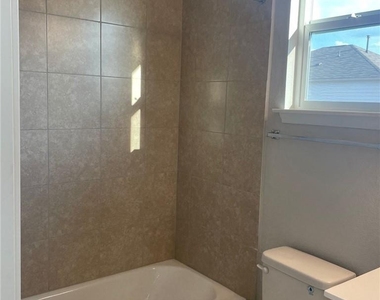 12809 Gilliland Ln - Photo Thumbnail 17