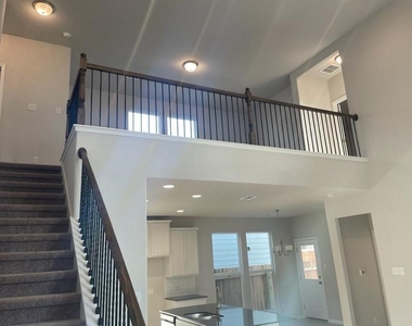 12809 Gilliland Ln - Photo Thumbnail 1