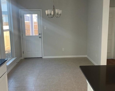 12809 Gilliland Ln - Photo Thumbnail 14