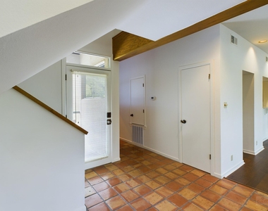 1735 Spyglass Dr - Photo Thumbnail 8