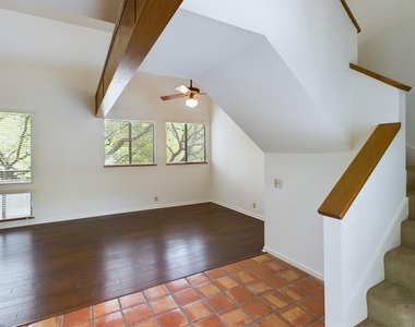 1735 Spyglass Dr - Photo Thumbnail 7
