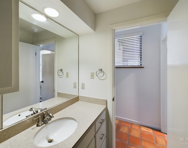1735 Spyglass Dr - Photo Thumbnail 22