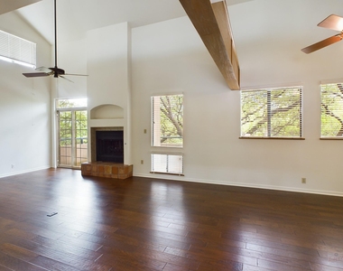 1735 Spyglass Dr - Photo Thumbnail 6