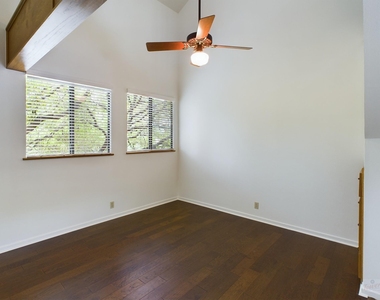1735 Spyglass Dr - Photo Thumbnail 10